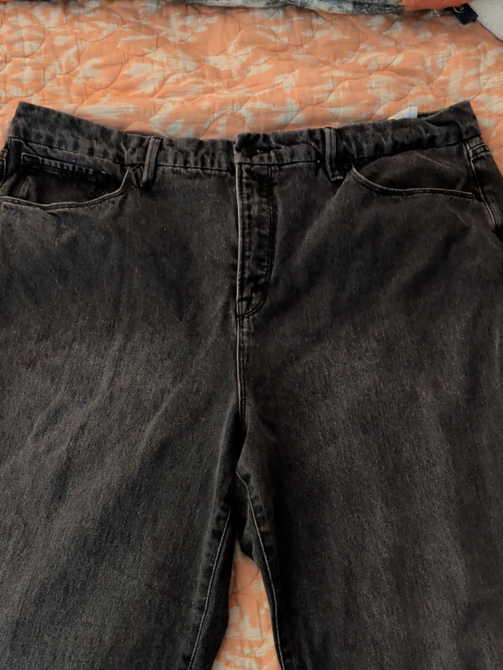 Good American Black Washed Straight Leg Jeans